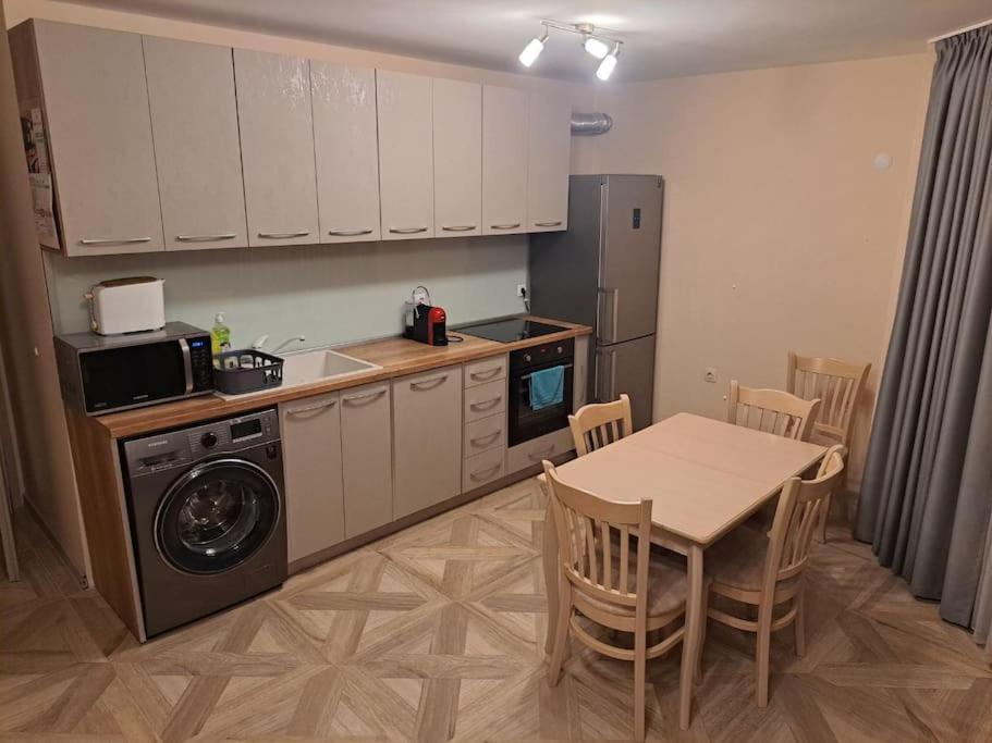 Markapart 3 - Apartment In Downtown Ruse Exterior foto